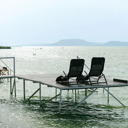 Lakefront 1 By Interhome Daire